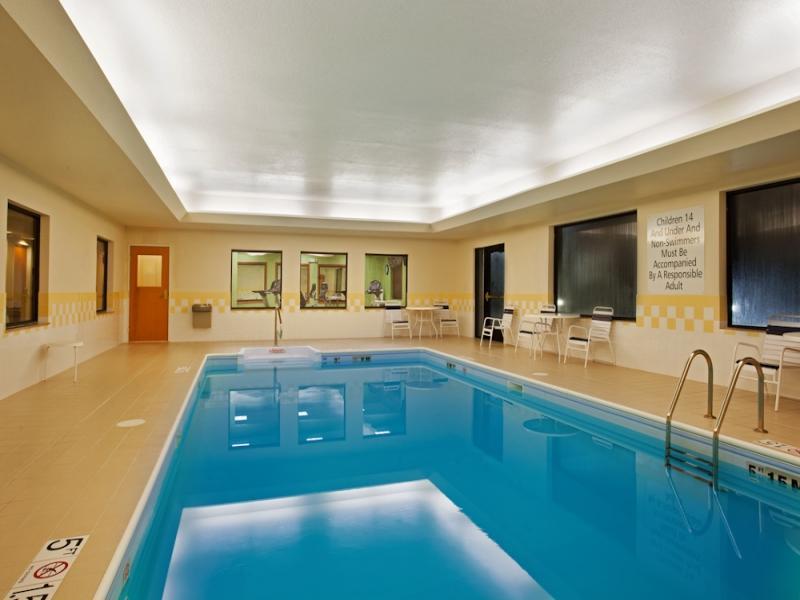 Holiday Inn Express & Suites Springfield By Ihg Extérieur photo